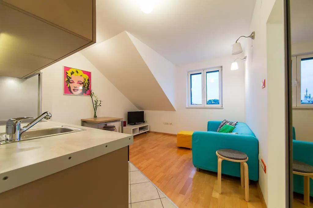 Miss. Monroe Apartment Split